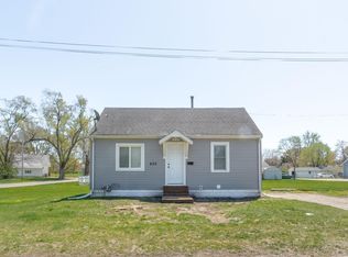 420 California St, Waterloo, IA 50703