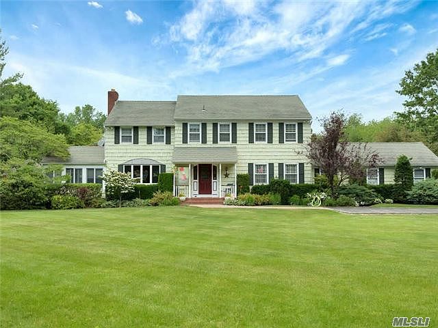 1st image of 2 Revere Ct