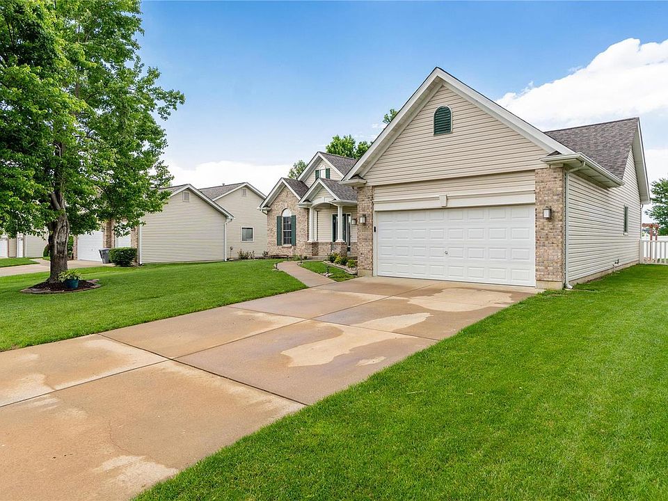 1952 Homefield Estates Dr, O'fallon, MO 63366 Zillow