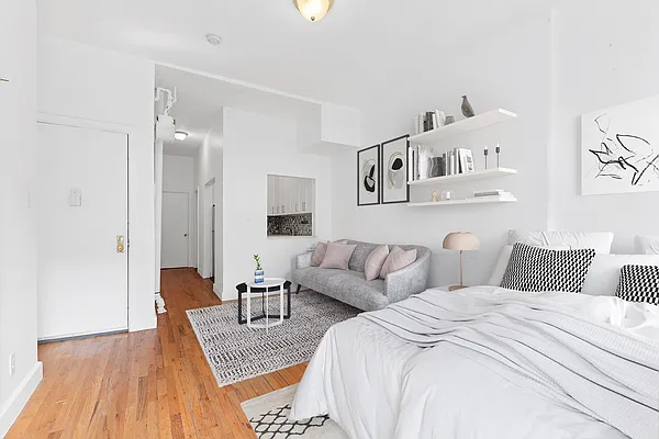 Rented by Compass | media 4