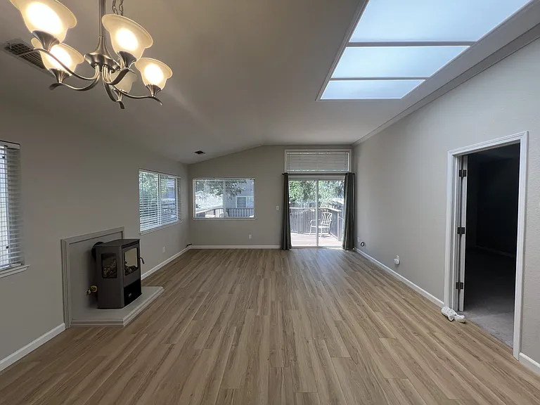 343 Horizon Cir — Photo 8