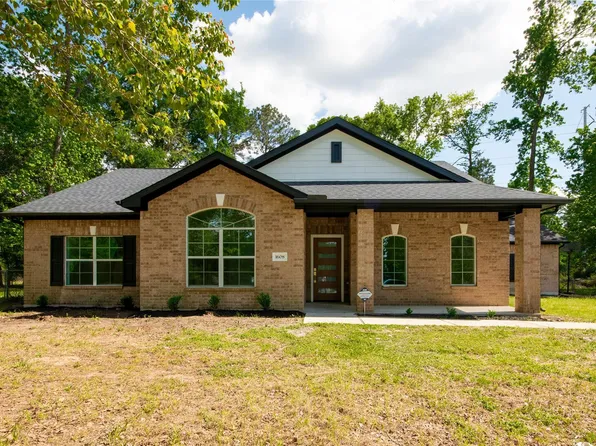 1608 Southern Oaks Dr, Conroe, TX 77301