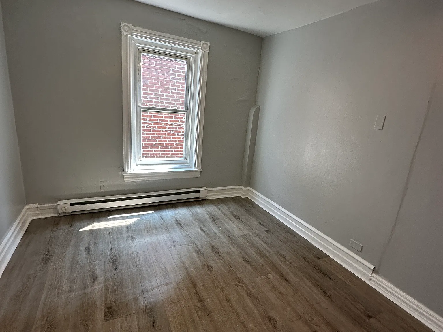 2 bed, 950 sqft, $1,450 — Photo 4
