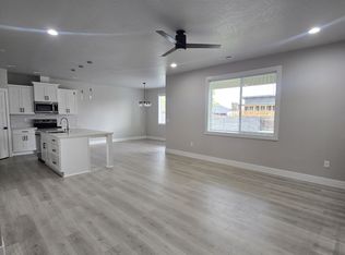 716 Road 42, Pasco, WA 99301