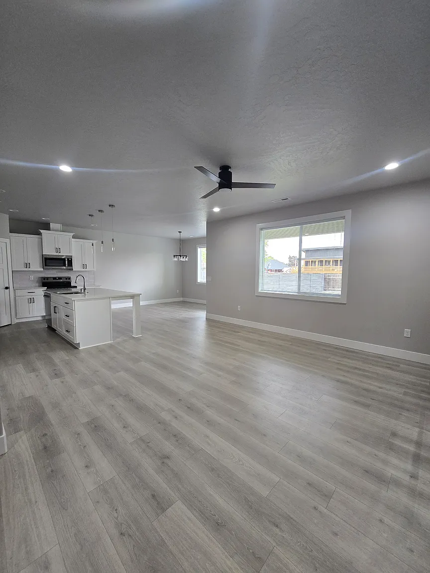 716 Road 42 photo 1