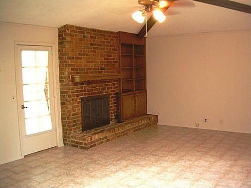 4th image of 6605 Victoria Ave