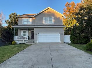 2069 Terry Rd, South Charleston, WV 25309