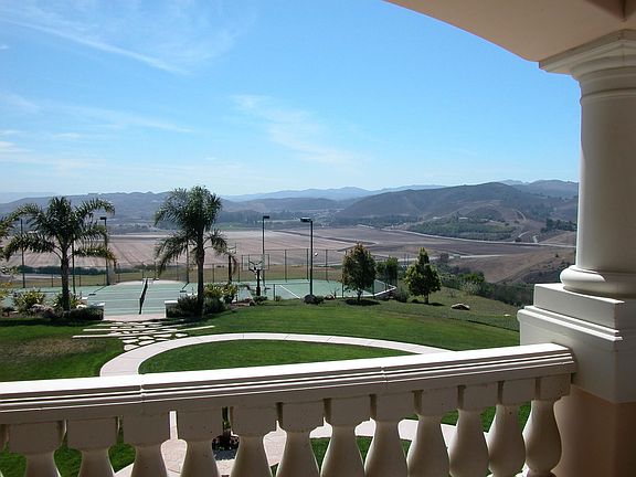 360 degree sunlit views