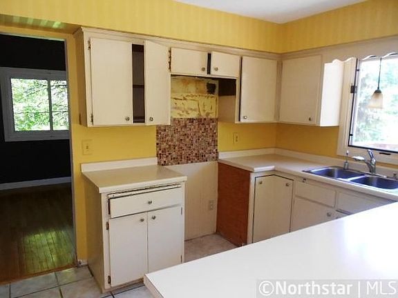 2nd image of 770 Carla Ln