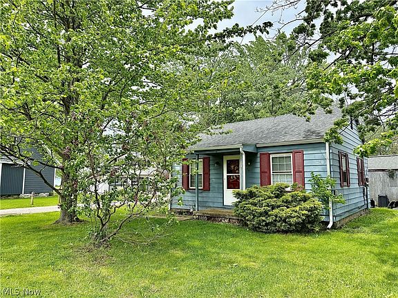 2nd image of 6359 Lake Rd W