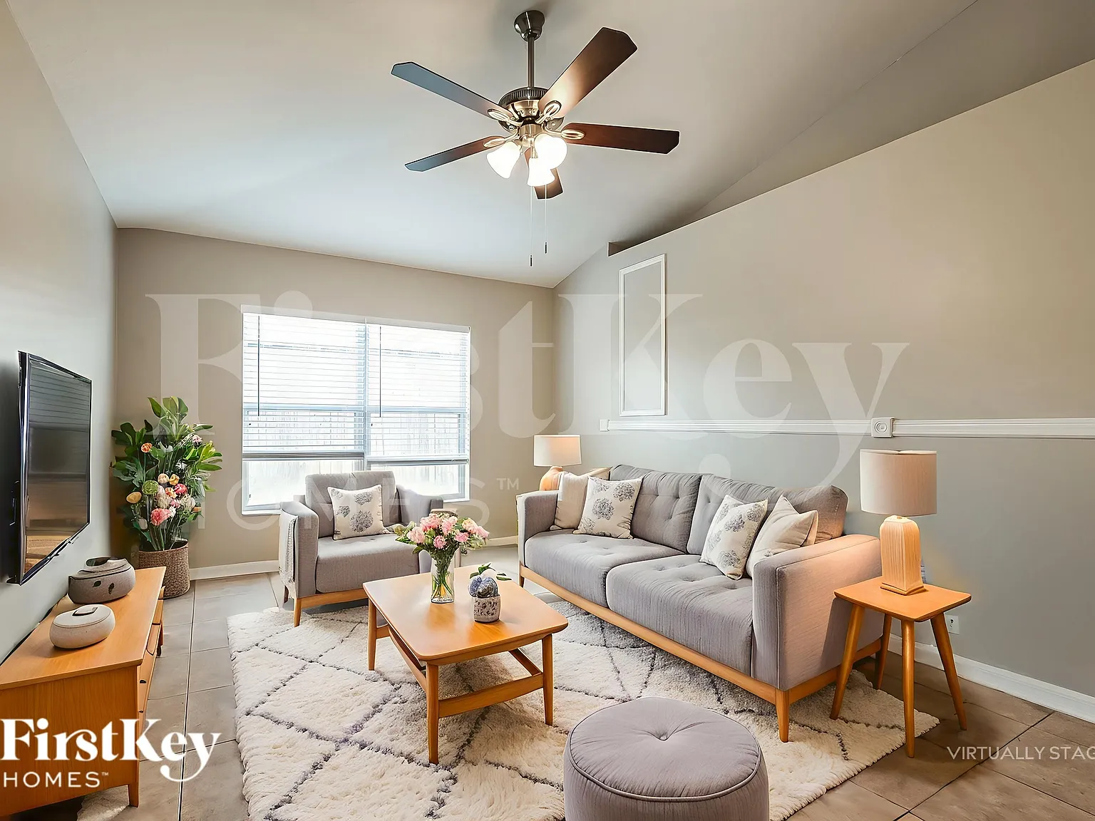 4 bed, 2.0 bath, 1708 sqft, $2,195 — Photo 3