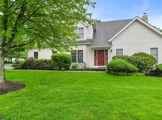 21 Georgetown Ct, Basking Ridge, NJ 07920