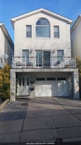 318 Linden Ave, Jersey City, NJ, 07305