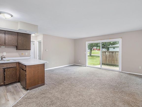 3rd image of 502 S East St APT 3