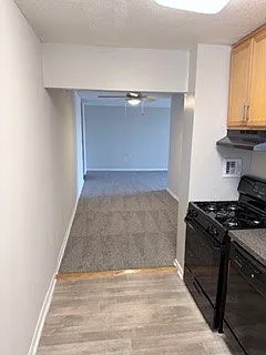 Steward Tower Apartments — Photo 8