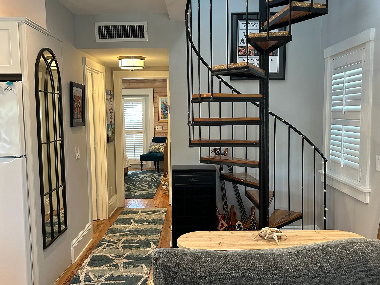 2 bed, 1200 sqft, $10,000 — Photo 4