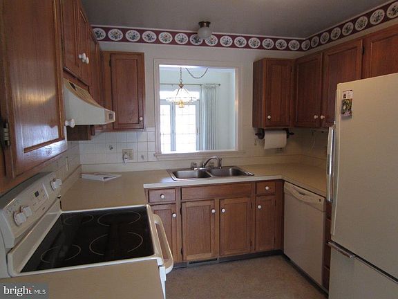 5th image of 21 Shybrook Ct