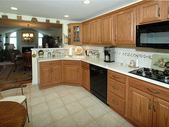 5th image of 5021 Whispering Pines Ln #Lan