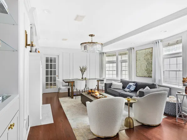 40 East 74th Street image 4 of 9