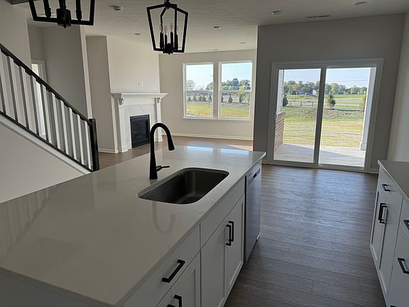 5th image of 14446 Shrawley Ct