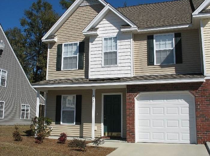 3bed/2.5bath with loft!