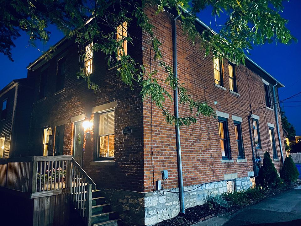 This house is nestled on a quiet street in German Village, but it is walking distance from a neighborhood flower shop, coffee shop, parks and more!
