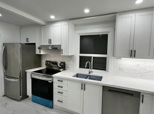 10 Anticosti Dr, Toronto, ON M1J1V5