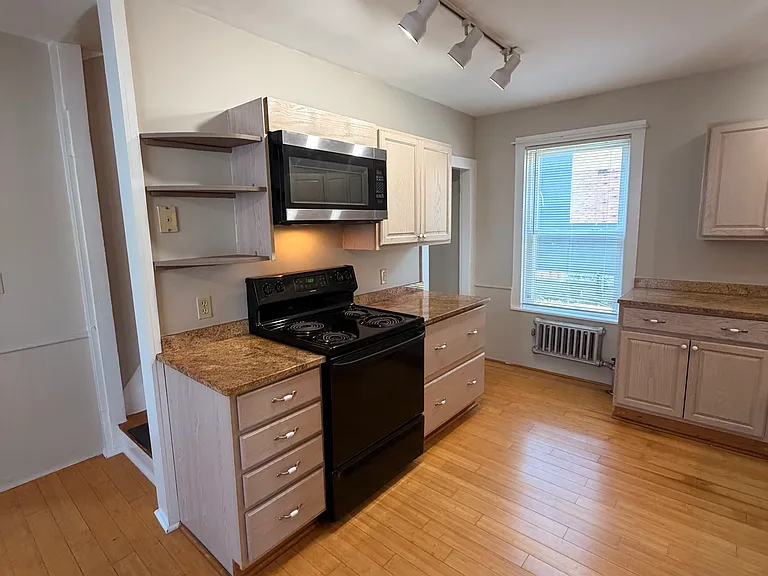 10 Green Ct — Photo 5