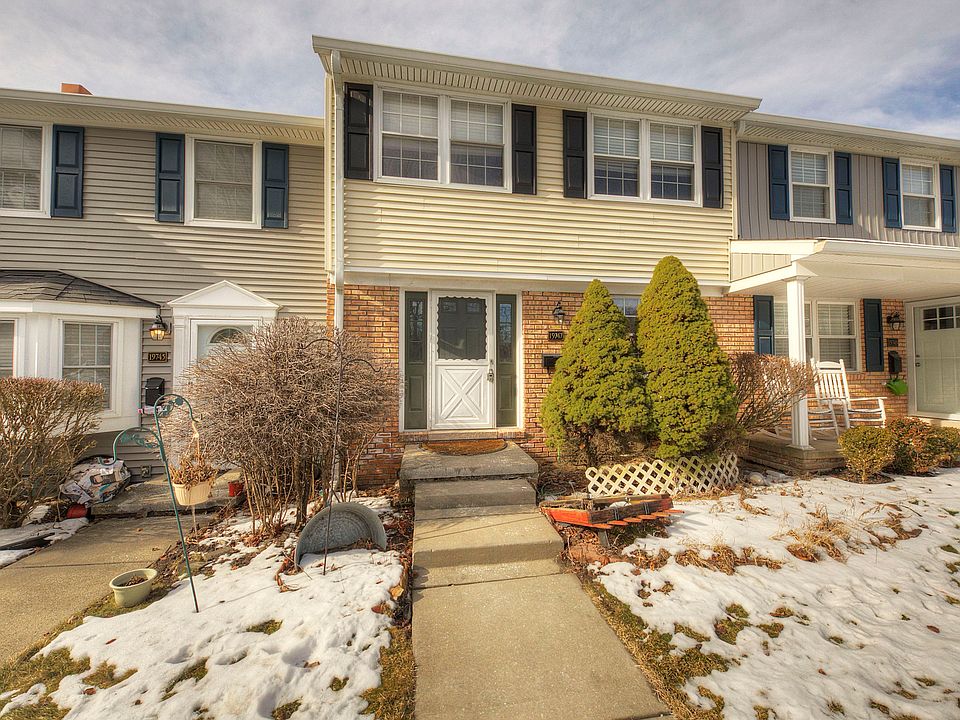 1st image of 19747 Hayes Ct