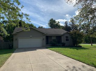 1999 Bathgate Ave, Madison, OH 44057