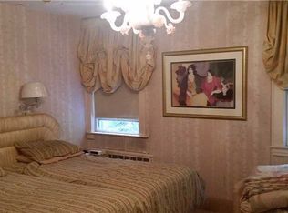 115-20 83rd Dr, Kew Gardens, NY 11418
