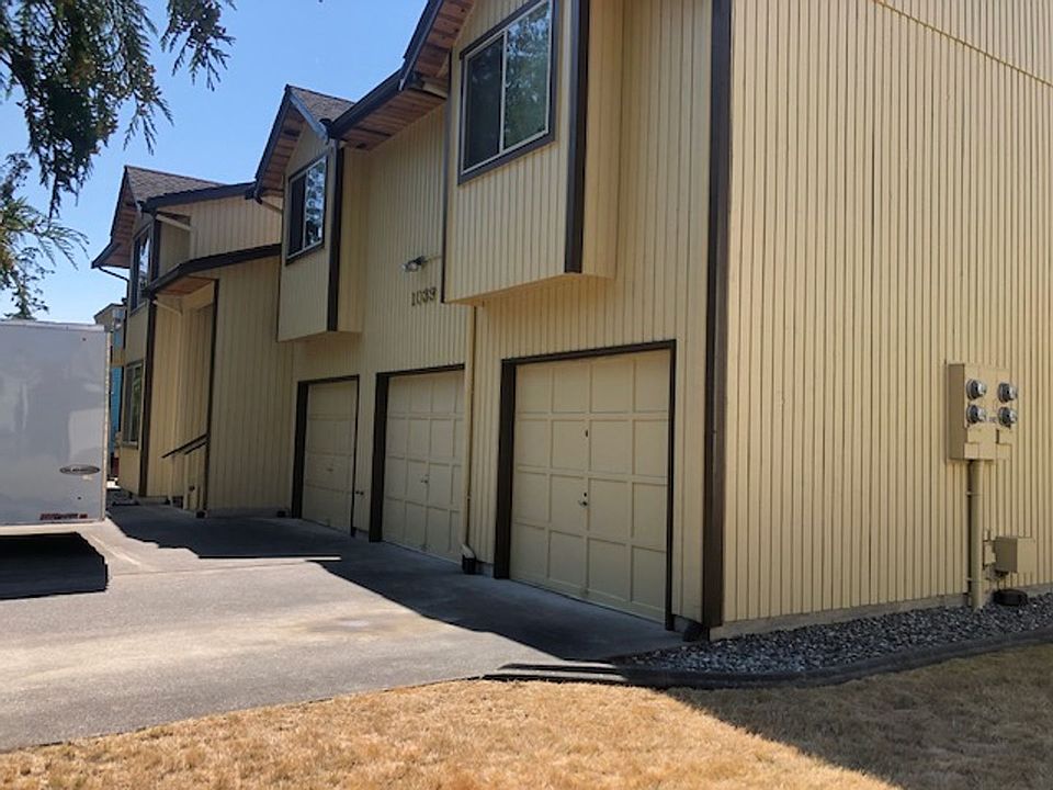 1st image of 1039 SW Barrington Dr APT 201