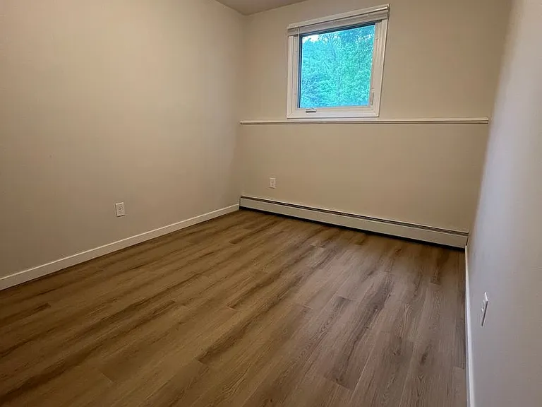 101 Parkway Ave — Photo 27