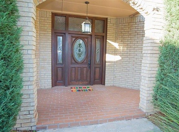 3rd image of 2117 Cadwell Ave