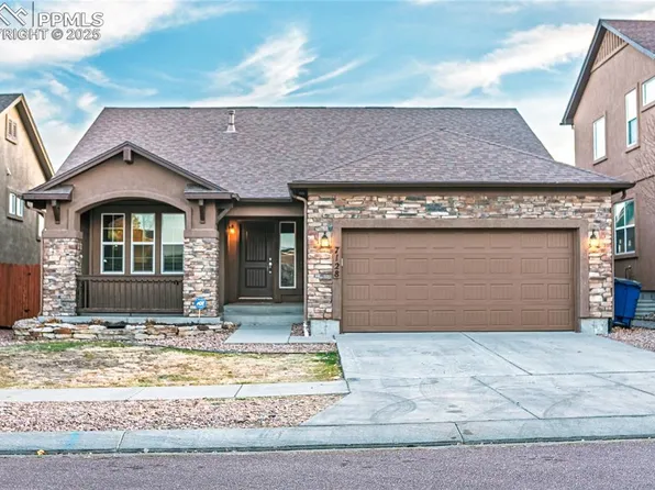 7128 Mustang Rim Dr, Colorado Springs, CO 80923