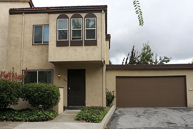1st image of 844 Beaver Creek Way