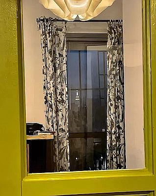 2nd image of 426 Melrose St #4R
