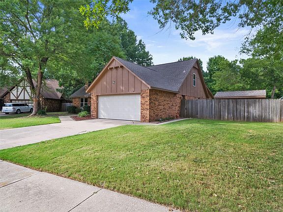 3rd image of 1505 S Elder Ct
