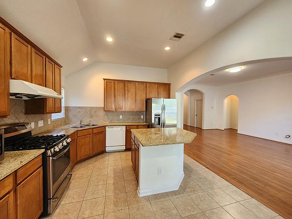 5th image of 13222 Wortham Brook Ln