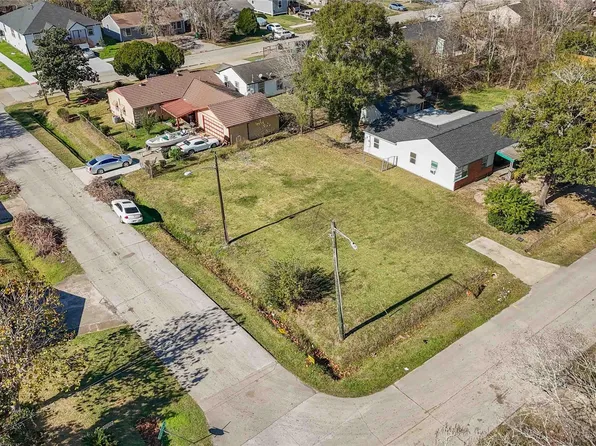 10530 Chesterfield Dr, Houston, TX 77051