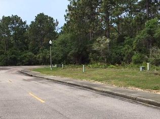 127 Spoonbill Ct, Lanark Village, FL 32323