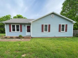506 Foxfield Rd, Hopkinsville, KY 42240