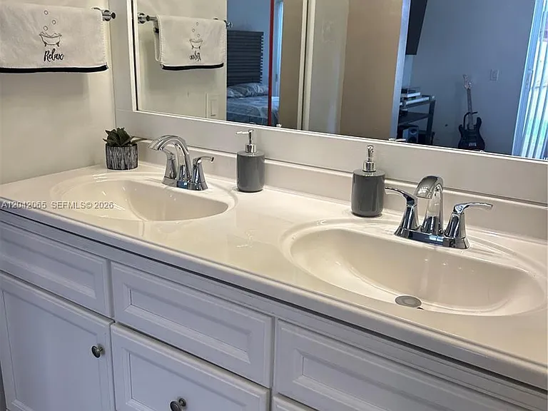 4025 Pine Ridge Ln — Photo 20