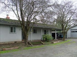 2536 Cedar Links Dr, Medford, OR 97504