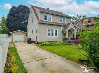 631 W 8th St, Monroe, MI