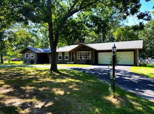 65 Flint Mountain Dr, Stuarts Draft, VA 24477