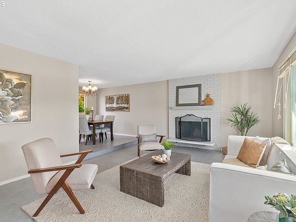 3rd image of 4960 SE Casa Del Rey Dr