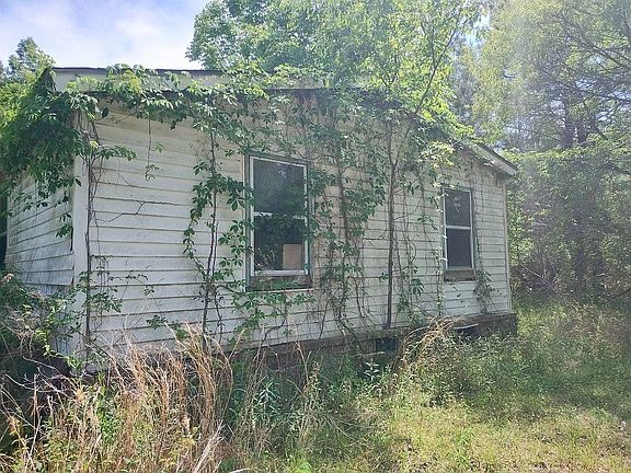 3rd image of 142 Williams Rd