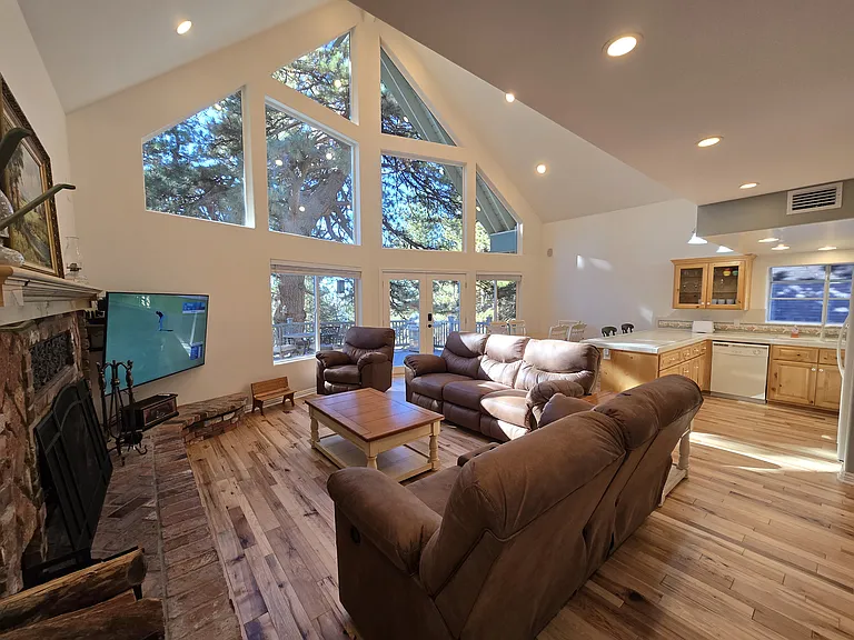 31549 Pleasant Dr — Photo 3