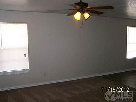 3rd image of 3120 Gould Ave